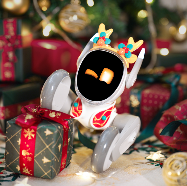 Loona Petbot Including Charging Dock + FREE Christmas Reindeer Outfit